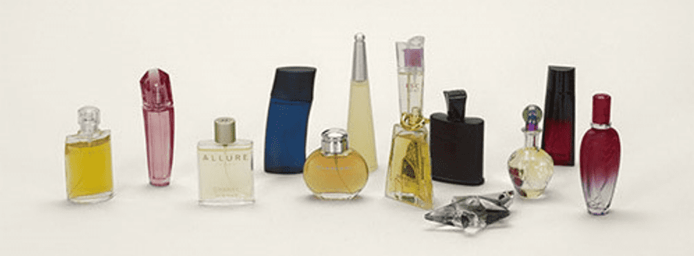 خوردن عطر و ادکلن